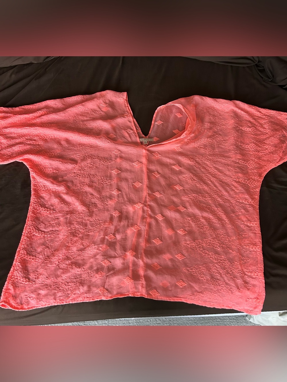 Gibson Latimer Embroidered Split-Neck Tunic in Coral